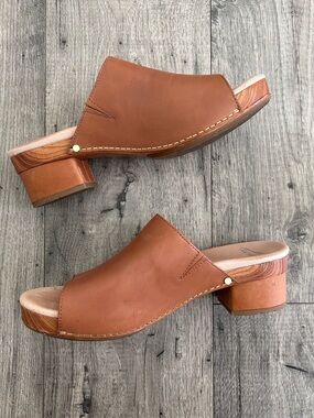 Dansko Maci Slide Mule Sandals in Camel Leather Size EU 41, U.S. 10.5-11
